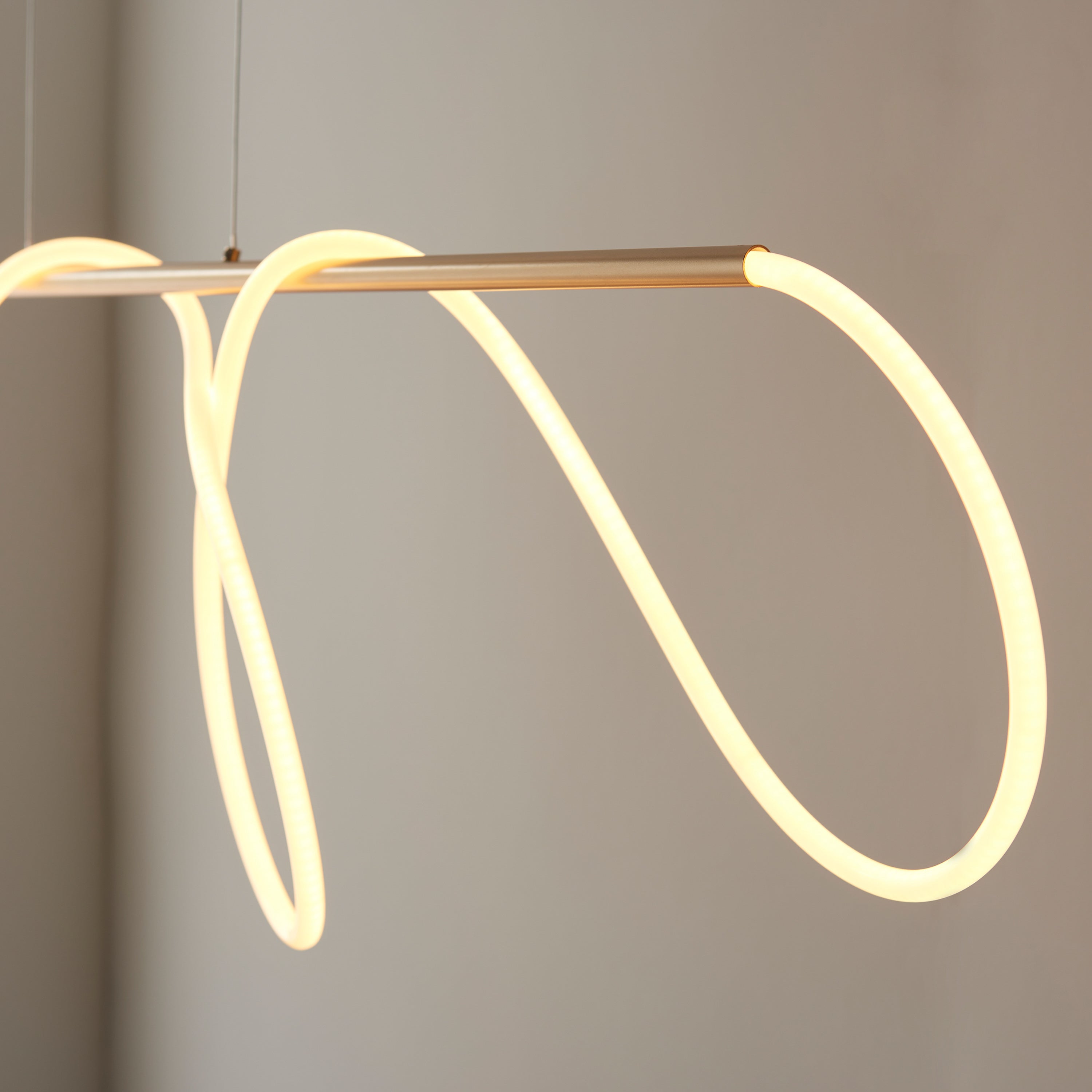 Apollo Curly Bar Gold Pendant Light